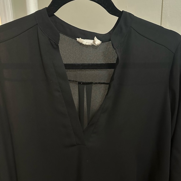 Lush Women’s Black Sheer V Neck Blouse Size Small Style T7131-001 - Picture 5 of 7